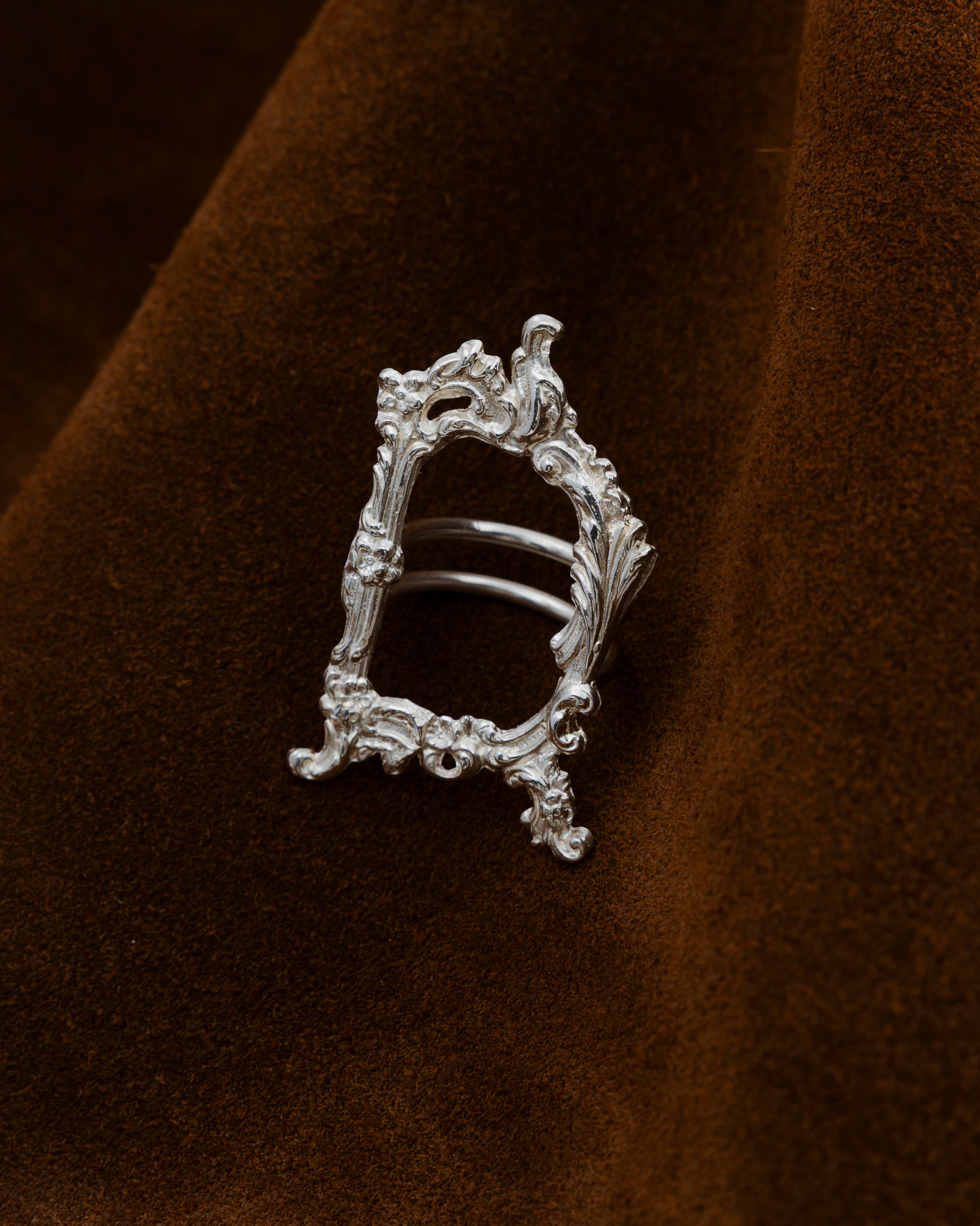 Vintage picture frame ring